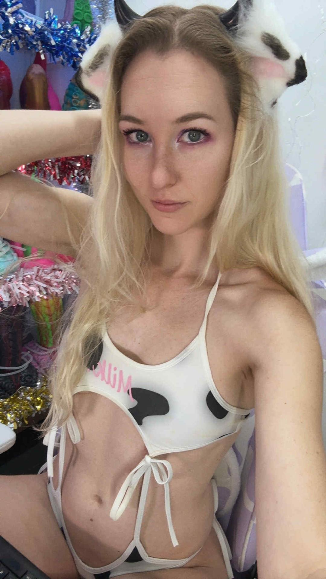 Brooke Dillinger Masturbation