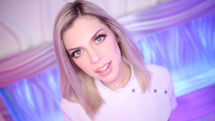 Swallow Salon Features Allie Nicole Sucking Cock and Swallowing a Creamy Load