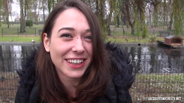 Sophie, 21 years old, from Lille!