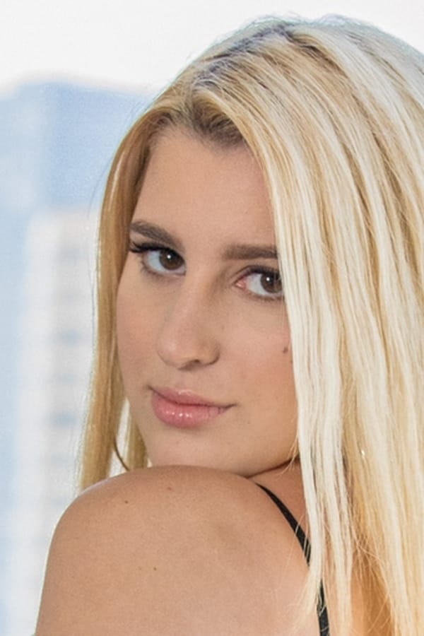 Photo HD Brooke Benz - 2