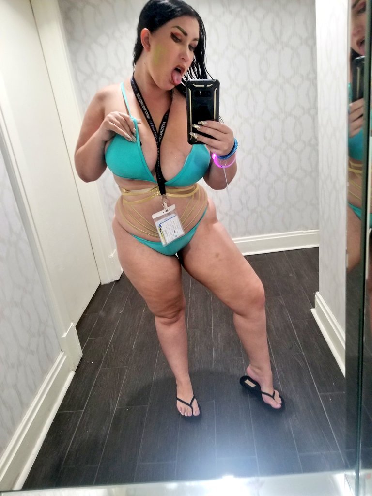 Milah Romanov Domination