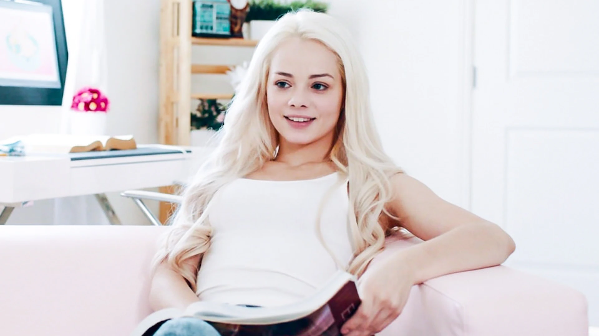 Becoming Elsa Promo Teaser Scene 5