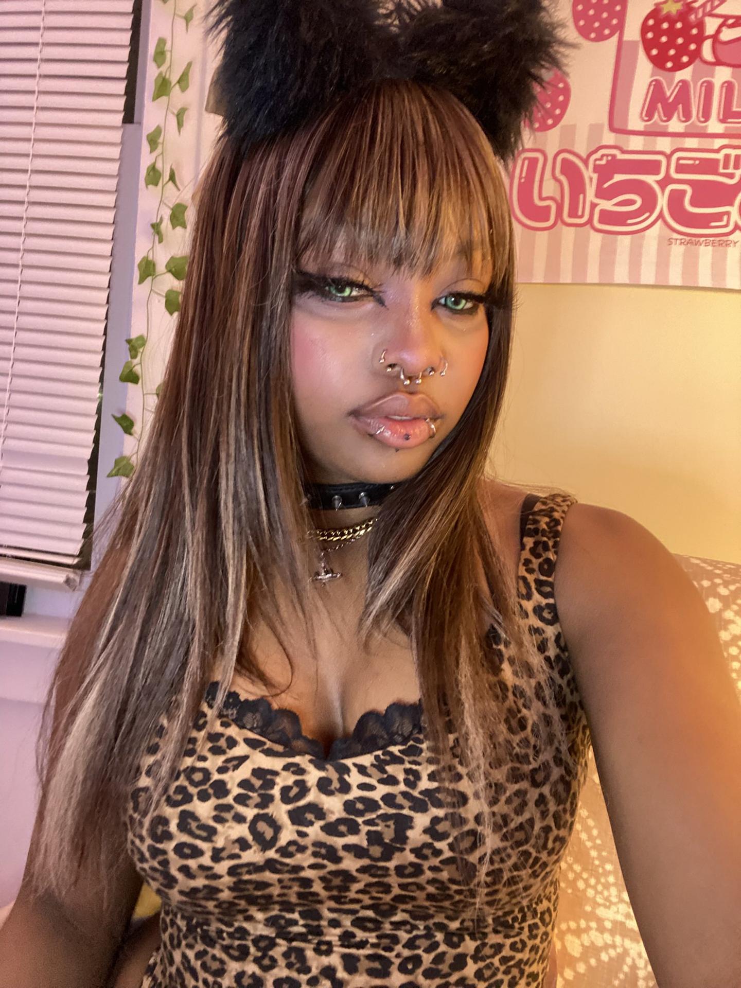 Bratty Baezy