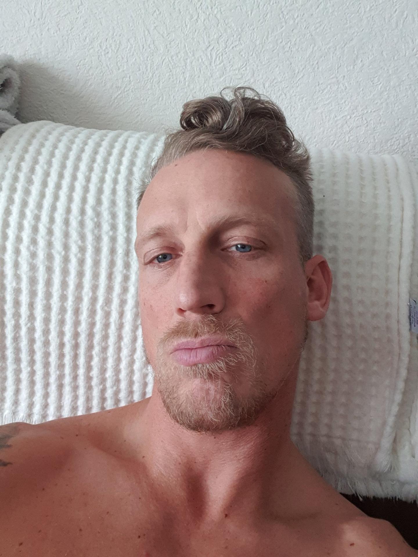 Photo HD Luke Hardy - 2