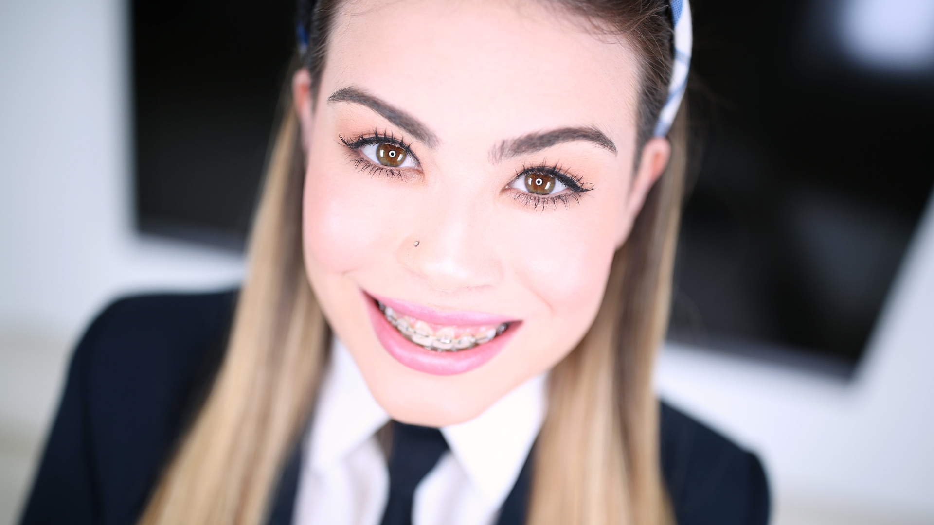 Amateur Allure Presents Veronica Valentine POV, Horny Schoolgirl Rides a Dick and Swallows in 4K