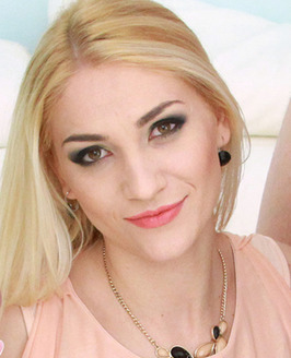 Photo HD Luna Melba - 1