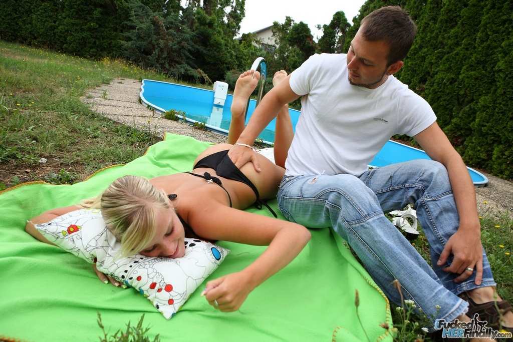 Hot pool time by blondes gives cleaner wild sex as he finally fucks her