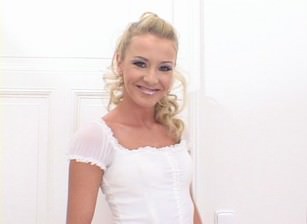 Eight Teen Cum Swallowing Tryouts #01