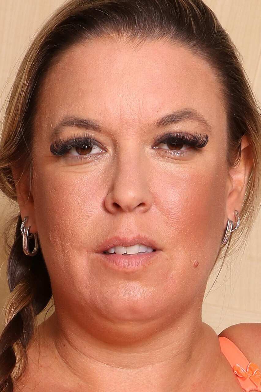 Maisie Lewis AllOver30