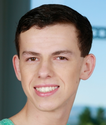 Cameron Walker Next Door Twink