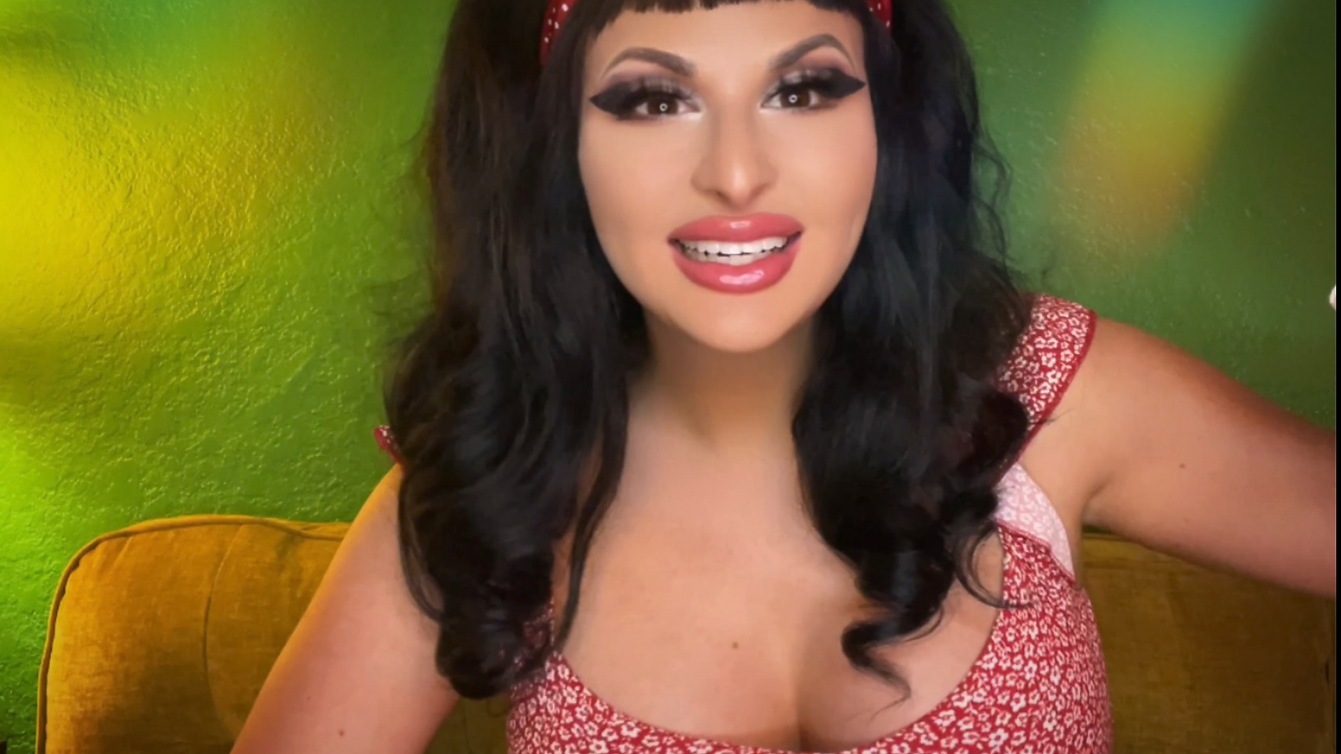 Bailey Talks And Jizzes Per Usual