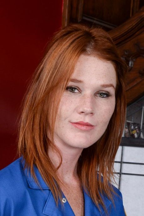 Photo HD Mackenzie Scott - 1