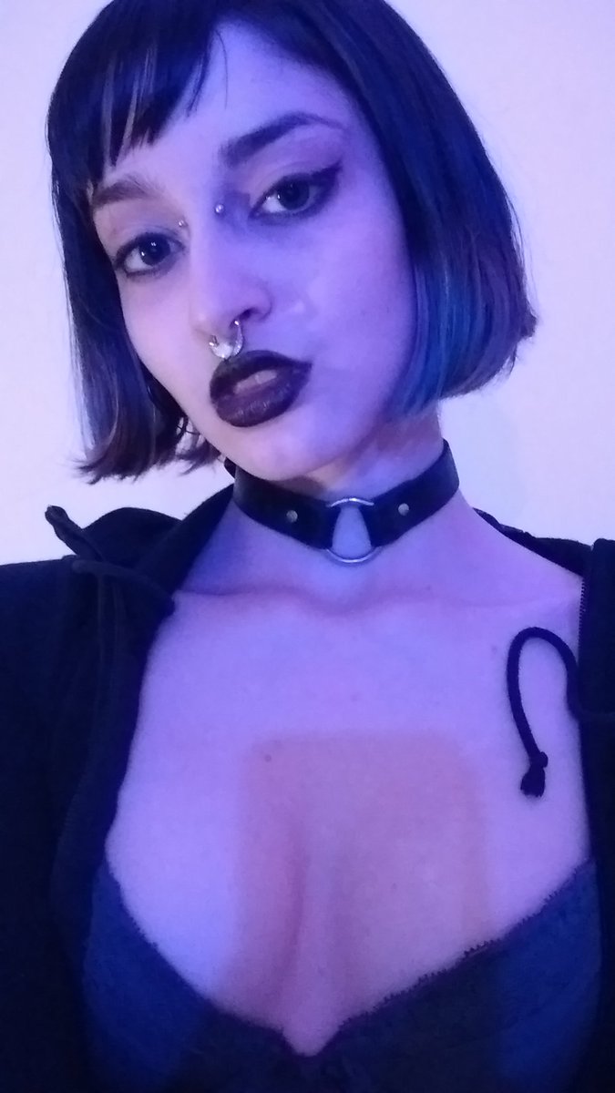 Nina Chrome Anulingus