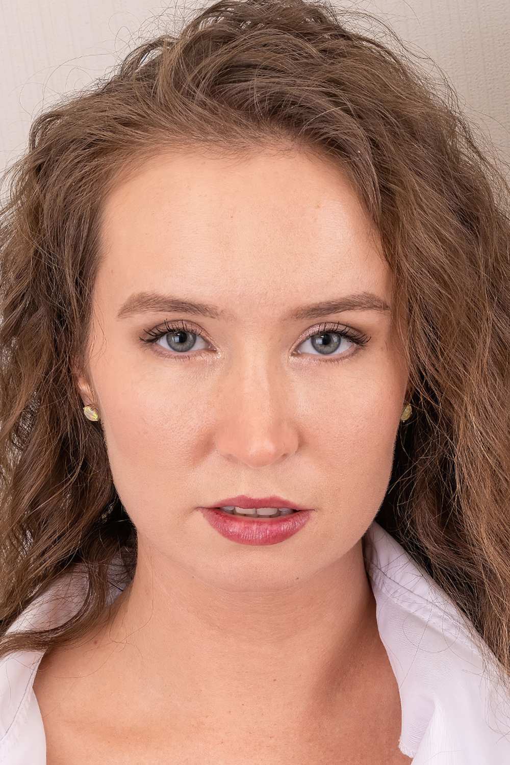 Kate Shira Stunning 18