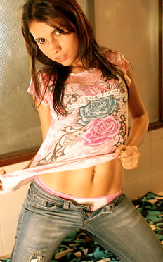 Sofia Gomez Oye Loca