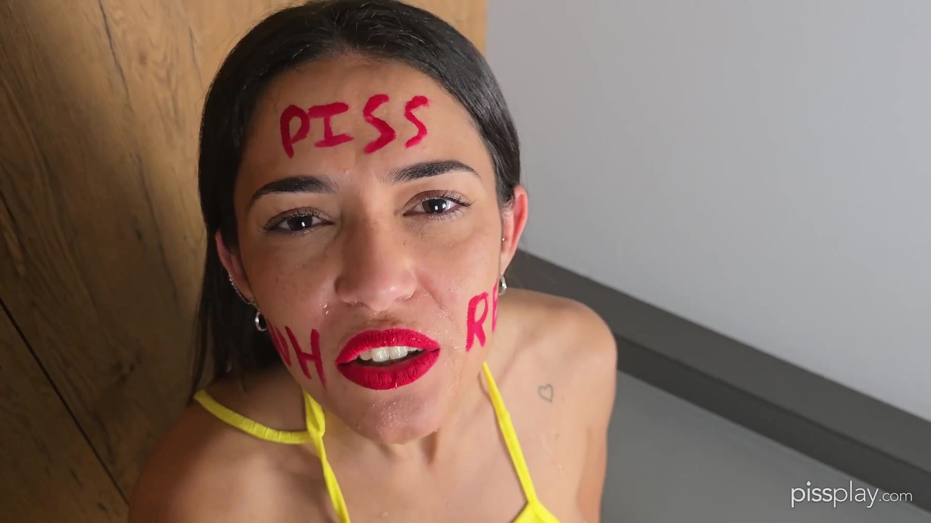 Nuria the Public Urinal