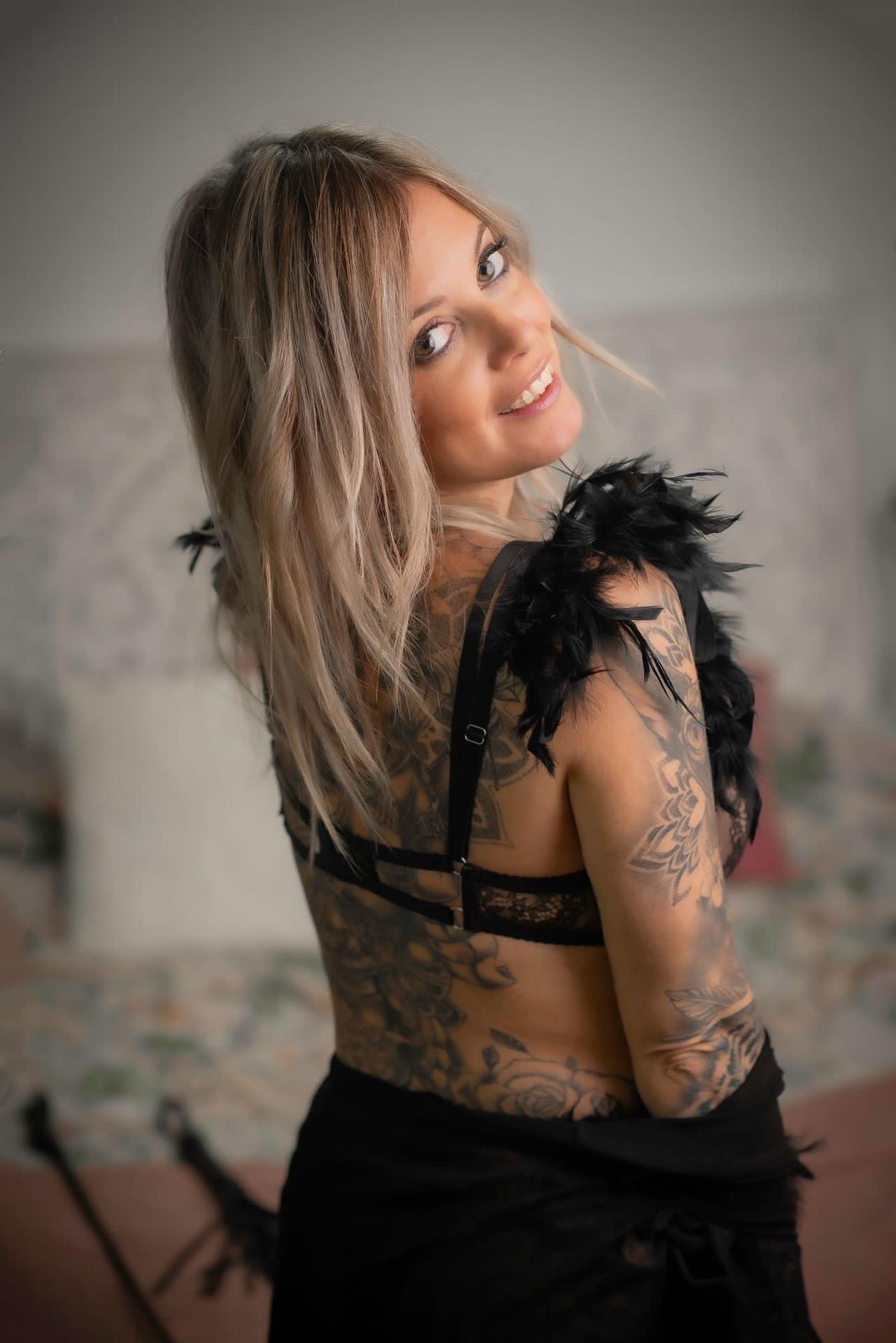 Photo HD Lady Blondie - 1