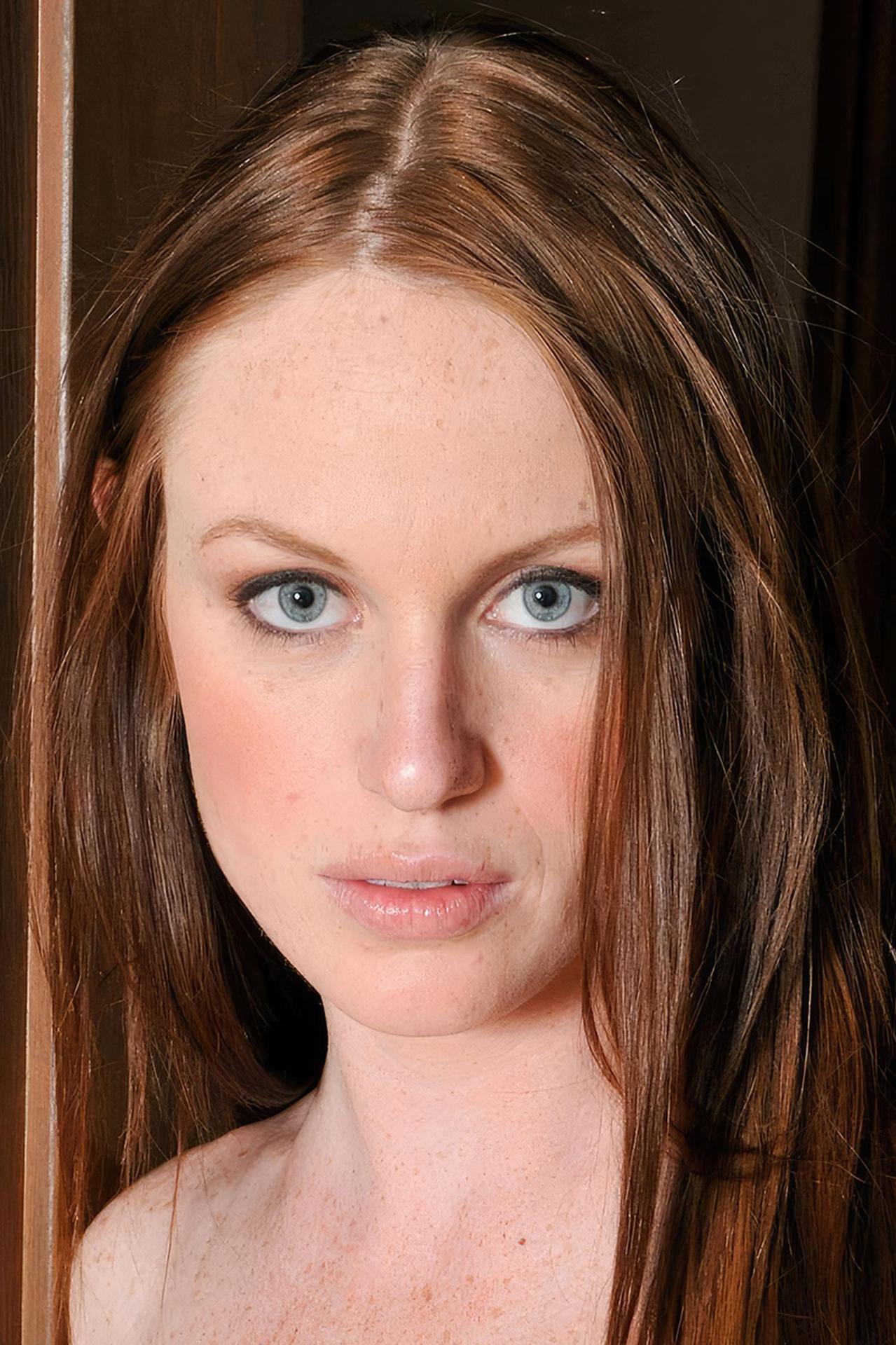 Kali Kenzington Fessée