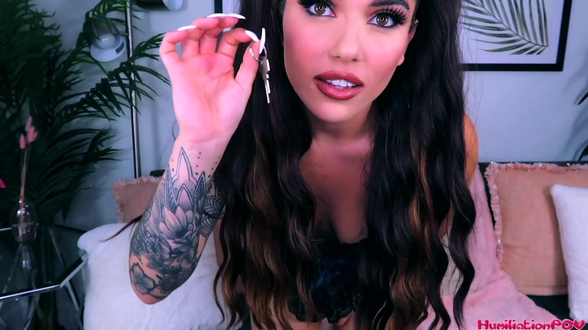 Girlfriend Locks Up Her Porn Addicted Boyfriend