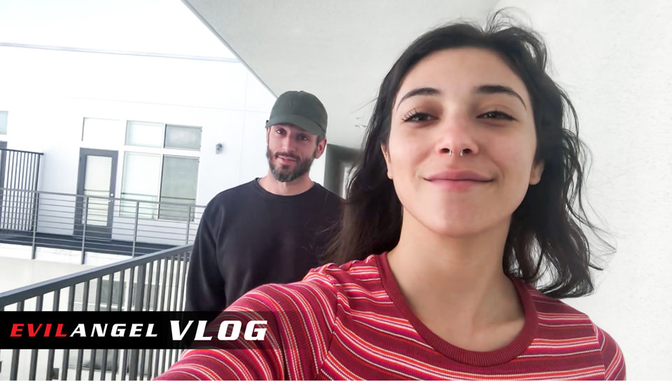 Vlog - Brooklyn Gray Day 1