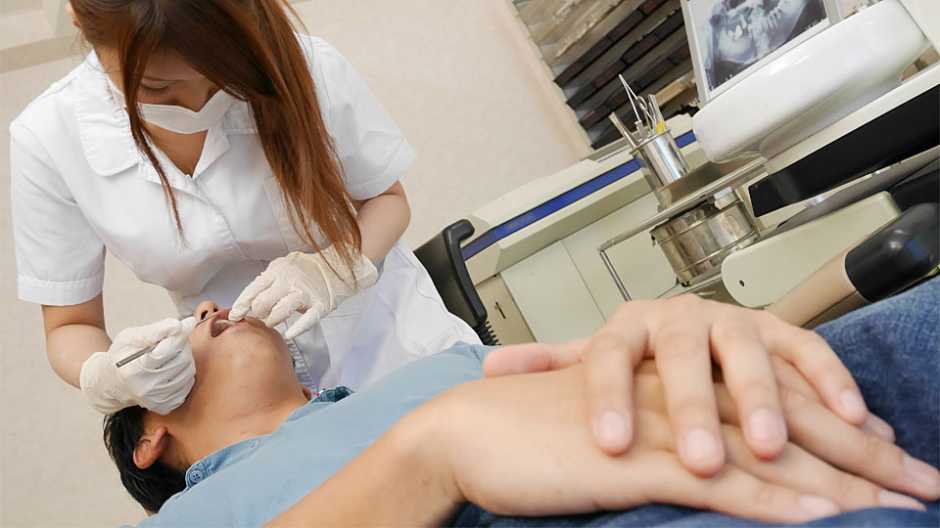 Yume Mizuki is a dentist and her patient’s cock is too hard to ignore