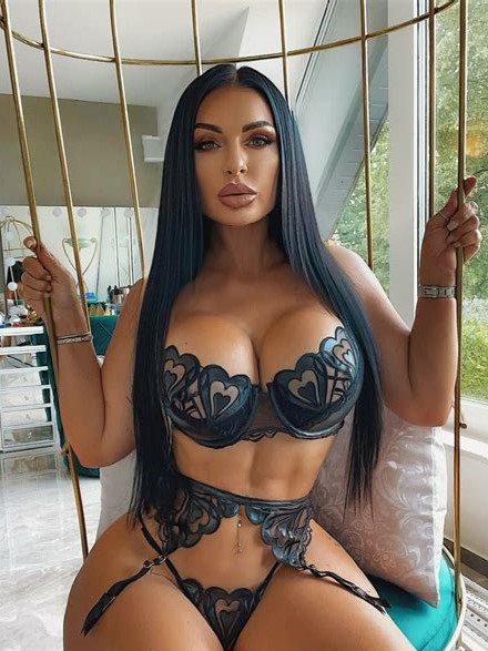 Photo HD Nadine Kerastas - 7