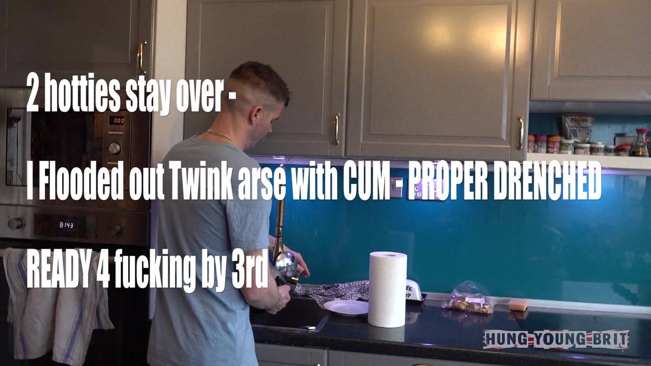 Morning FUCK from 2 hotties- I Flooded💦 out Twink arse READY 4 fucking by 3rd