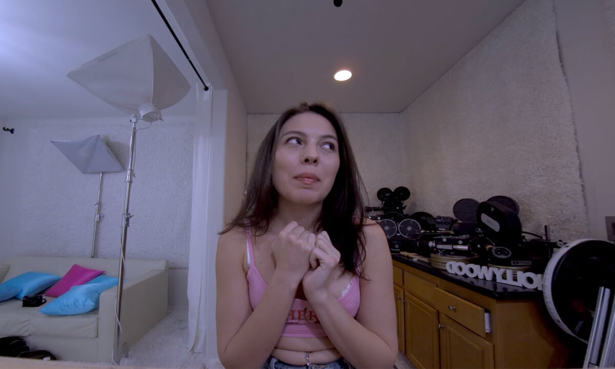 Satine Summers Sex Story - L. A. New Girl