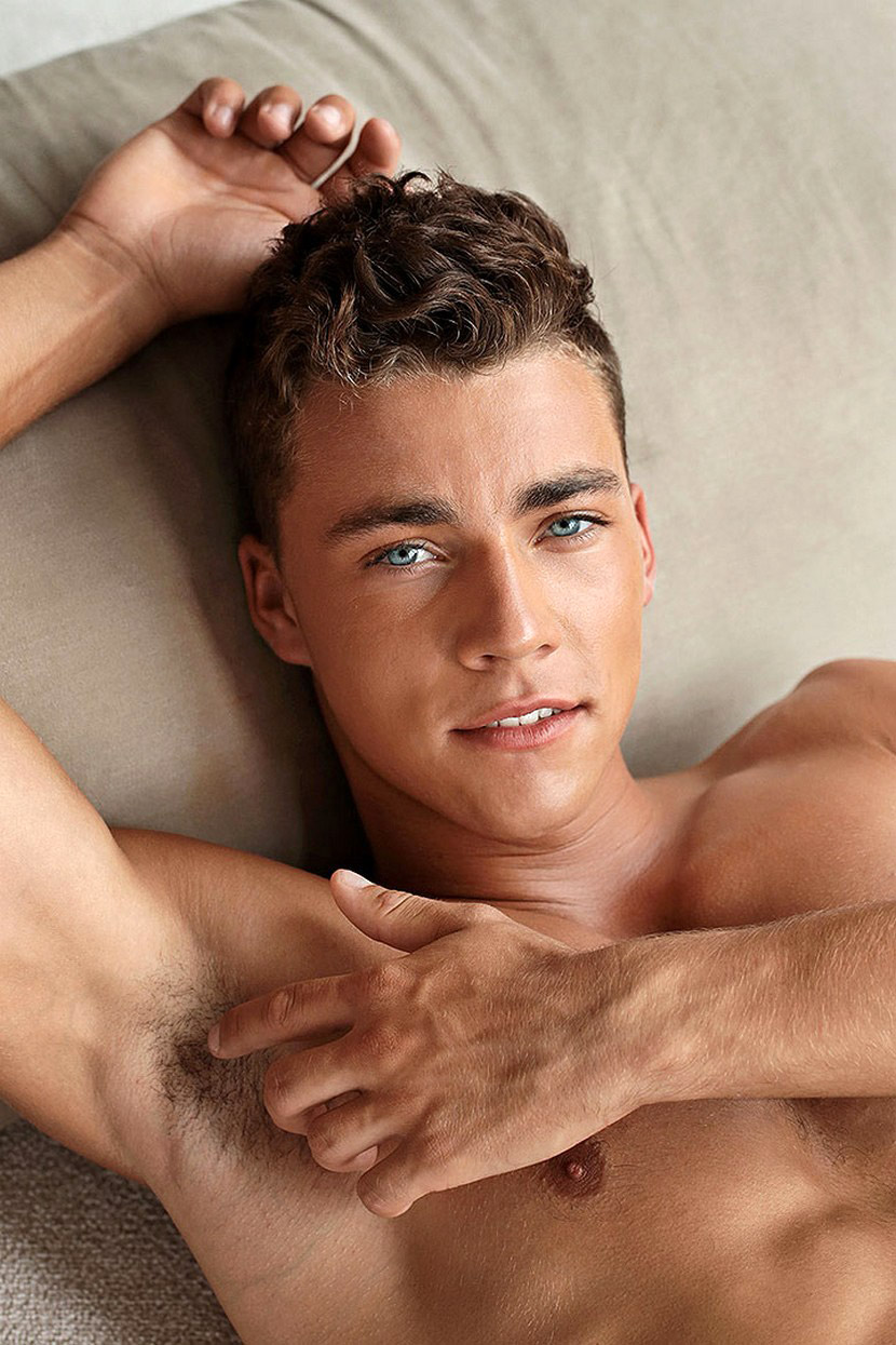 Bruce Querelle Anulingus