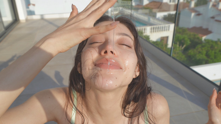 Intense blowjob with a lot of saliva