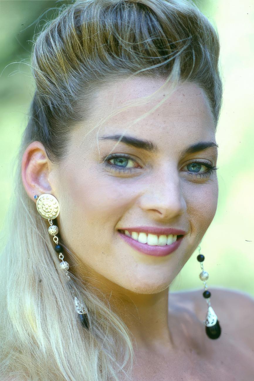 Photo HD Samantha Strong - 1