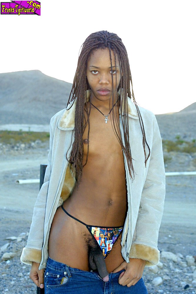 Photo HD Nyobi Khan - 2