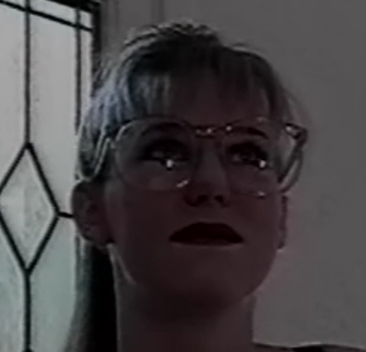 Gigi Kelly Close-Up Entertainment