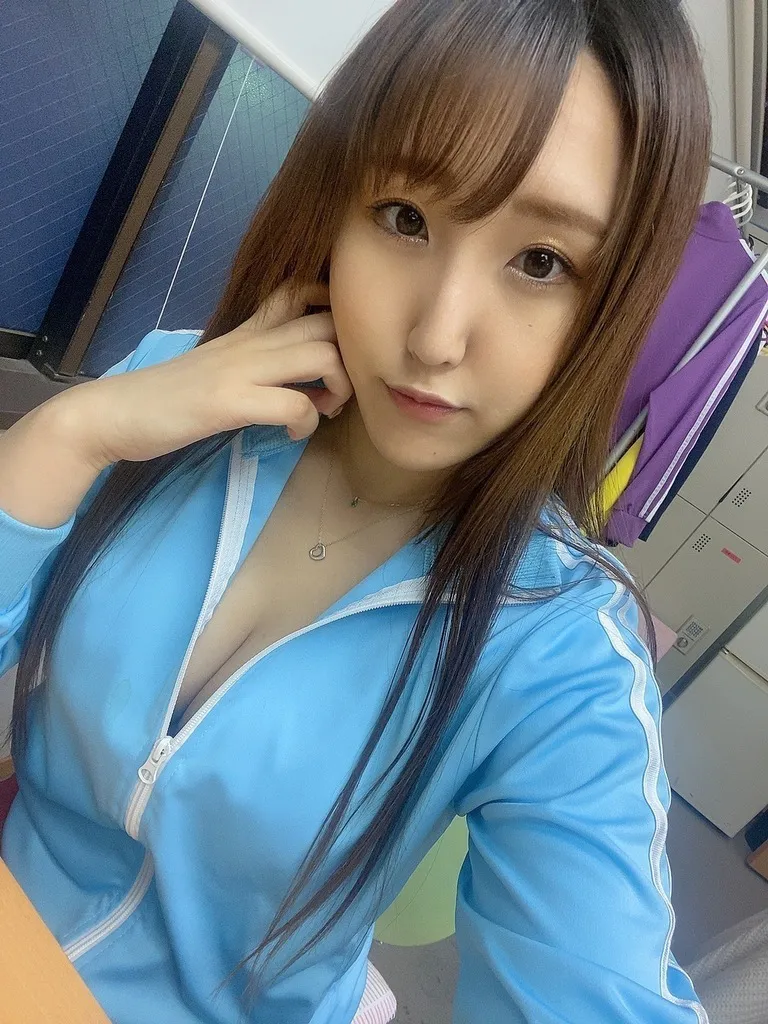 Photo HD Hitomi Ousaka - 8