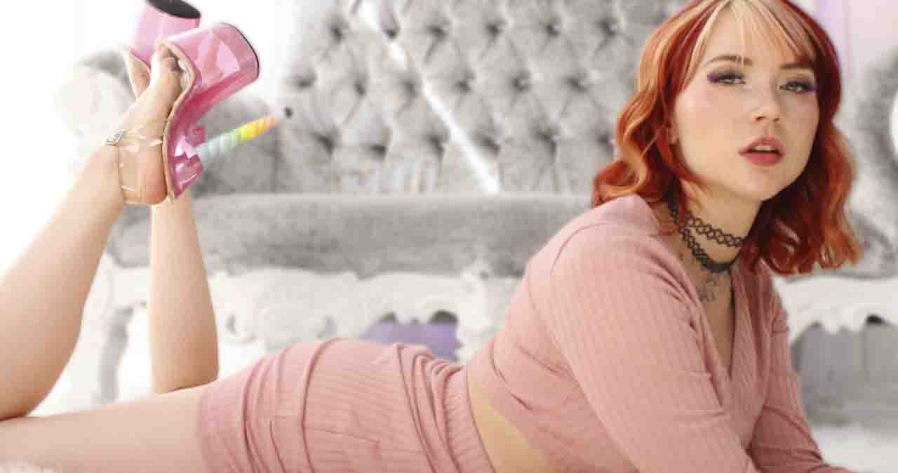 Eva's Public Toilet-Humper