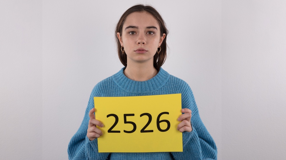 Uliana (2526)
