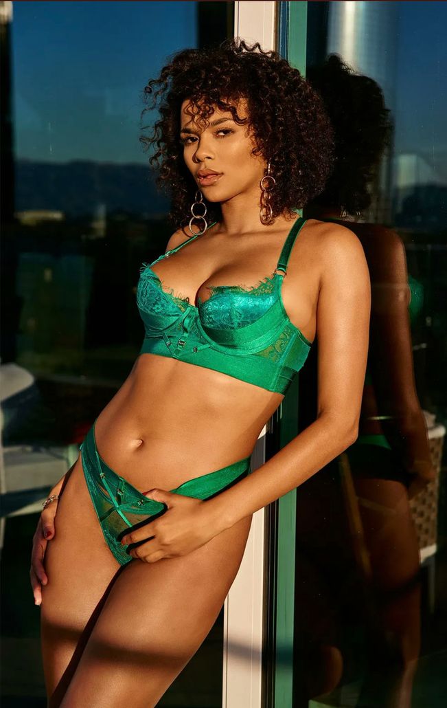 Photo HD Alina Ali - 8