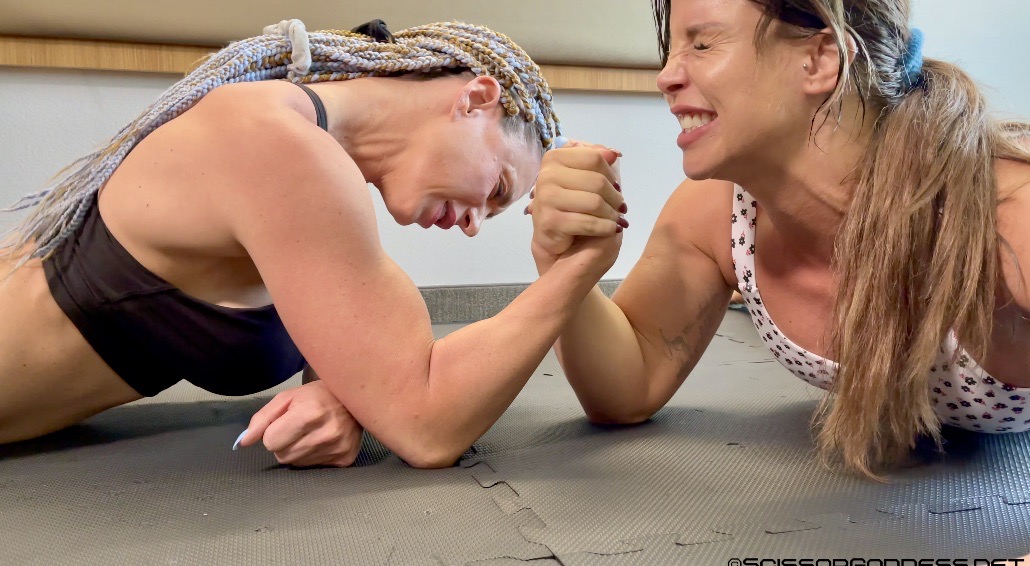 Sheena vs Rapture – Goddess Wars – 4K