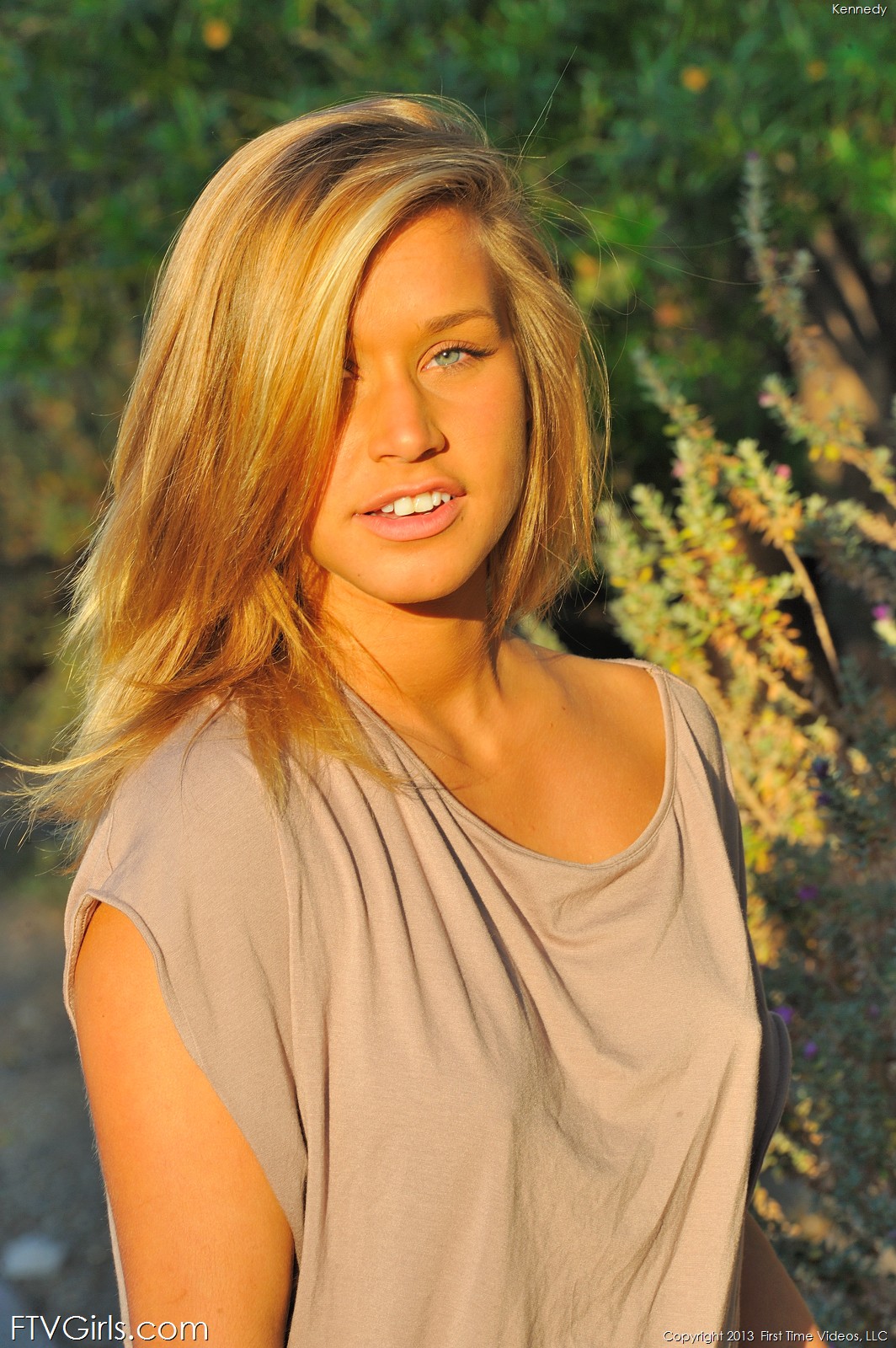 Photo HD Kennedy Leigh - 1