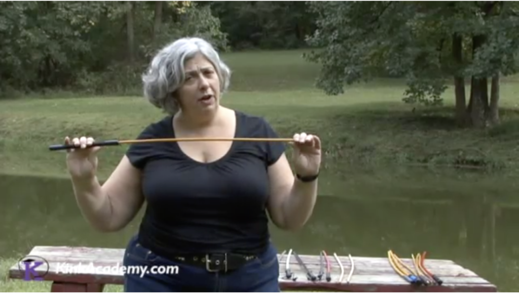 Leather Yenta Fessée