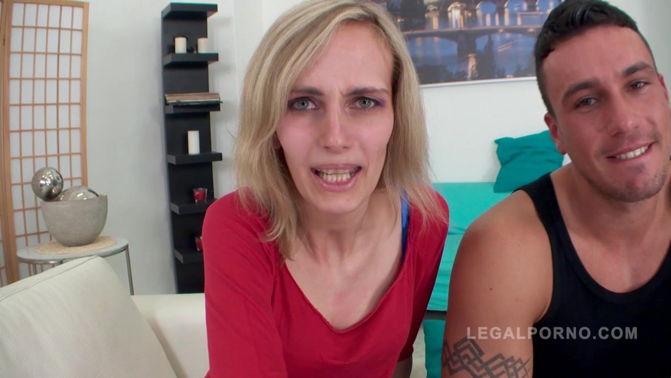 Jenny fucked in casting NR385