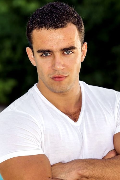 Photo HD Codi Lewis - 2