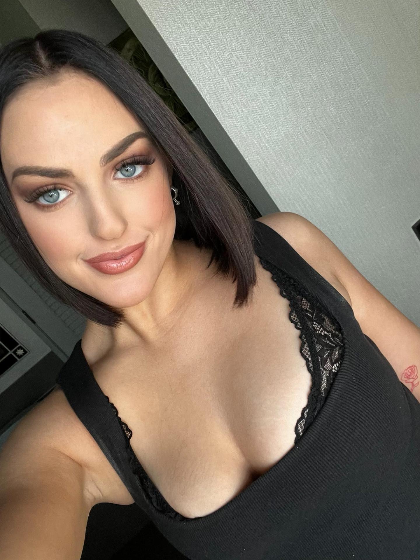 Photo HD Lucy Lotus - 2