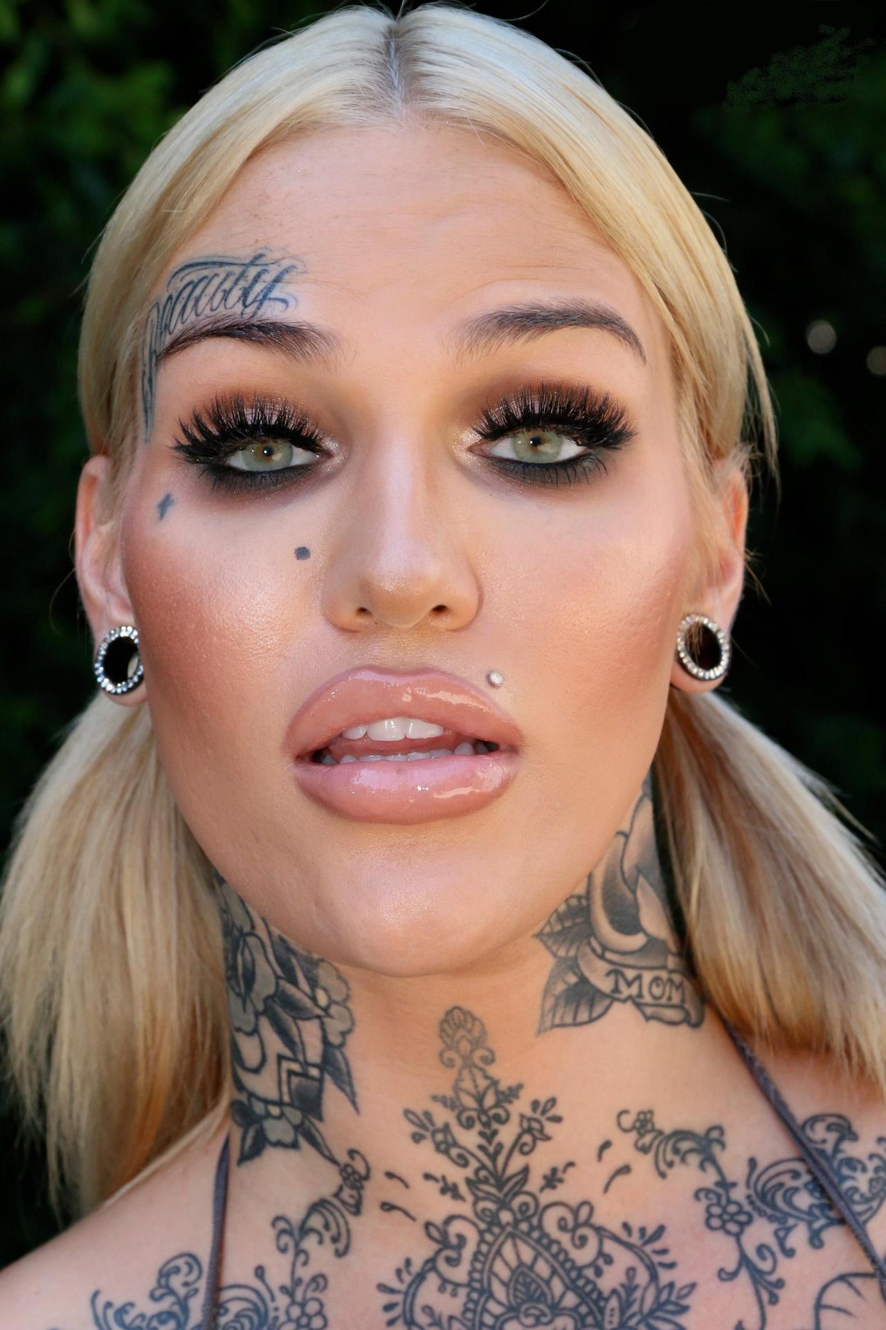 Photo HD Nadia Love - 1