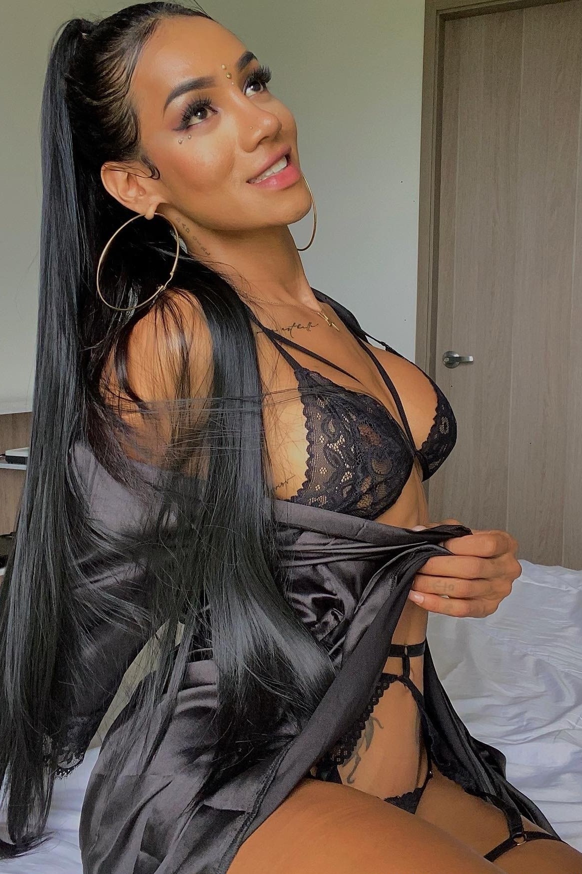 Photo HD Laura Saenz - 3