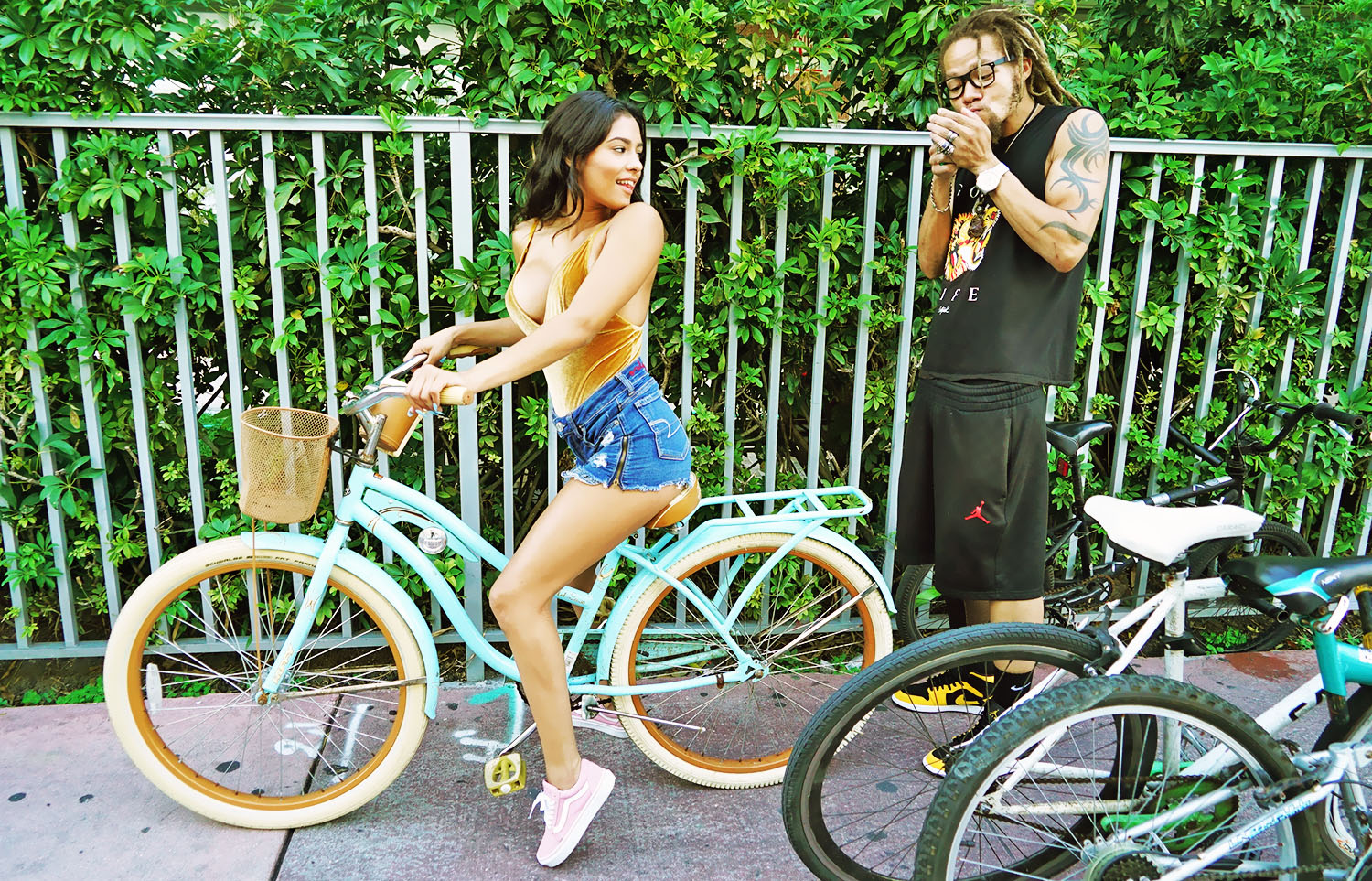 porn star Serena Santos big black dick blow job