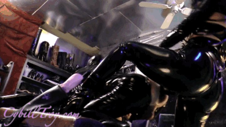 Queens of Anal Carnage (Double Strap-On Fist-A-Thon!)