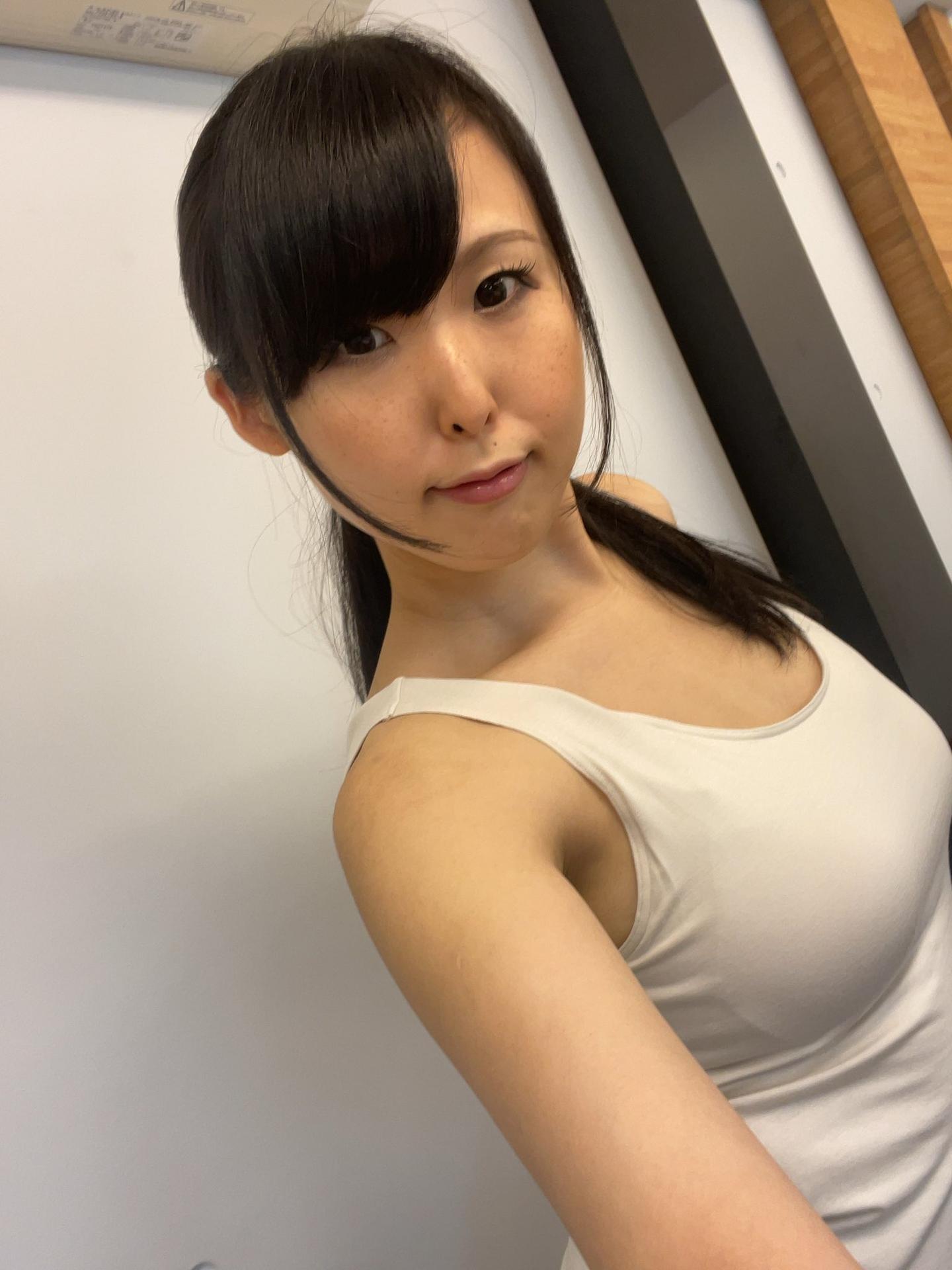 Photo HD Natsuki Yokoyama - 1