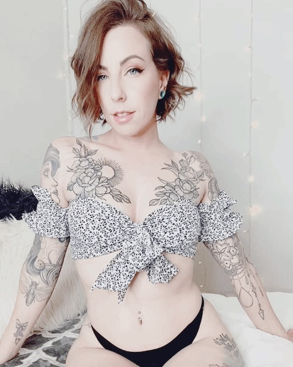 Photo HD Abbey Rhode - 4