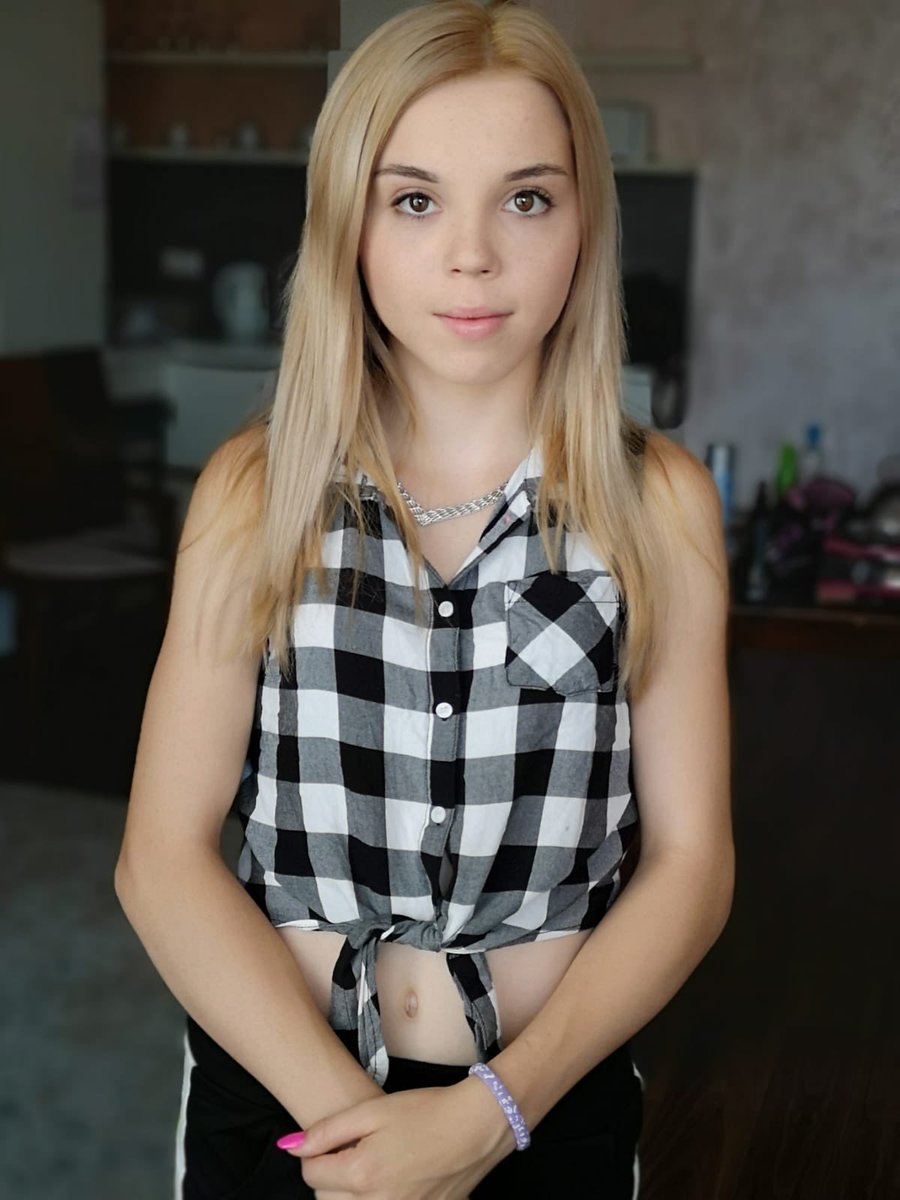 Virginy Lovely Fessée